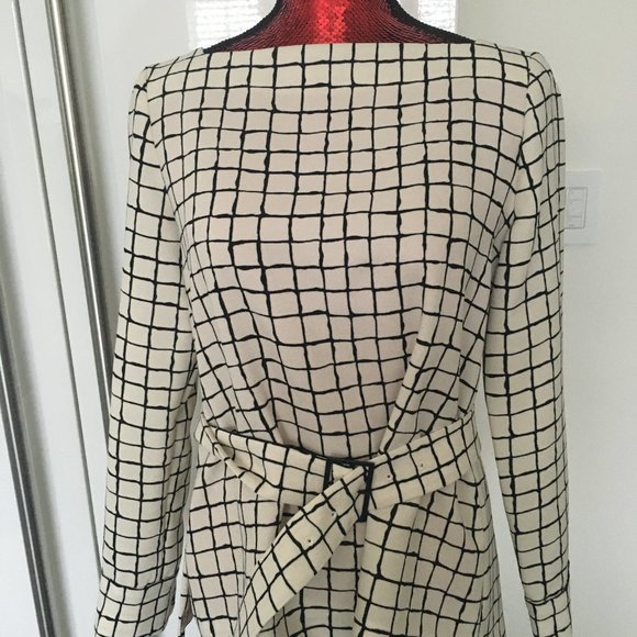 Zara Suit - Picture 9 of 12